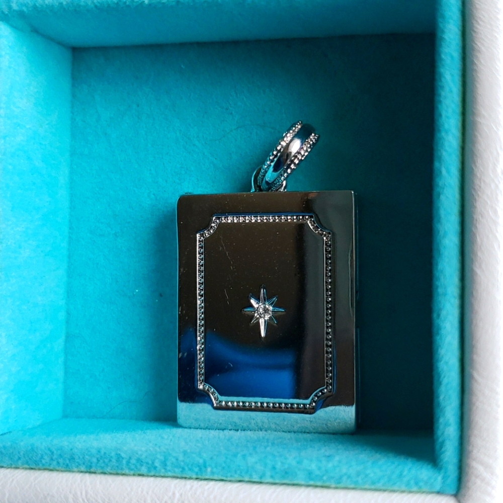 Origami Owl photo locket